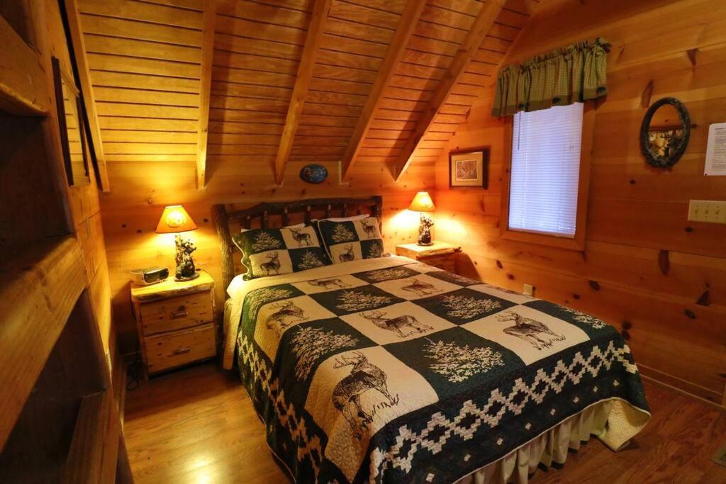 Cozy Cabin W/ Fireplace 3 Minutes To Helen! #2. Exteriör bild