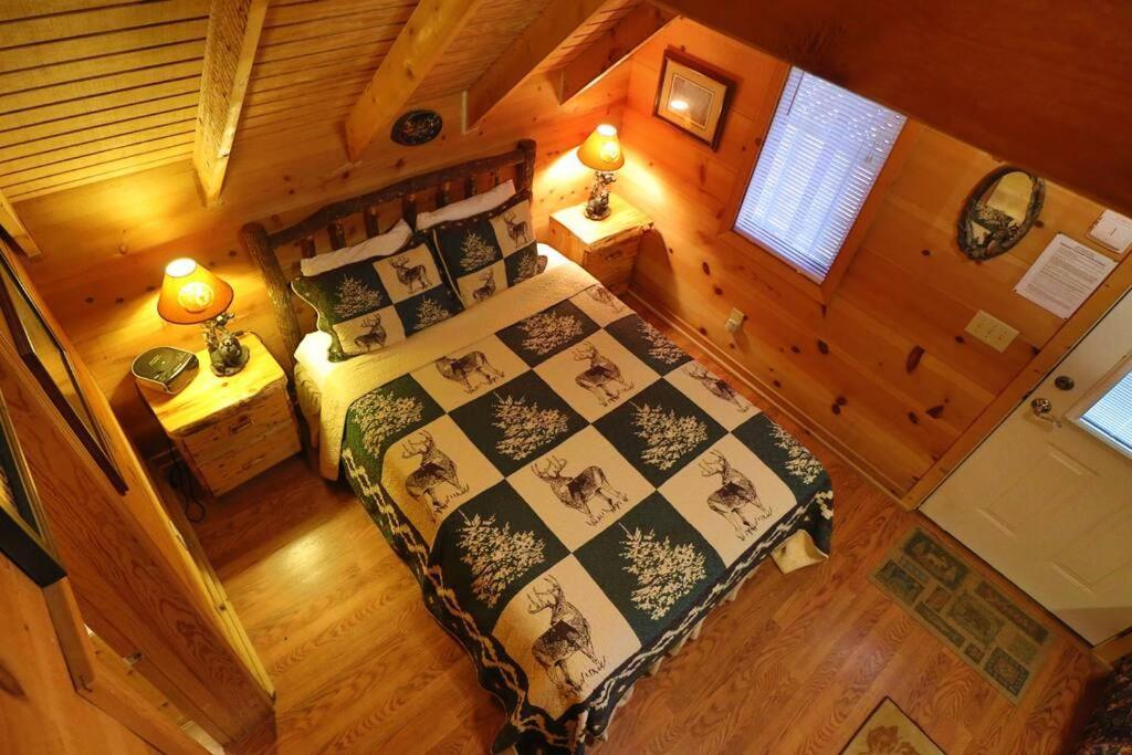 Cozy Cabin W/ Fireplace 3 Minutes To Helen! #2. Exteriör bild